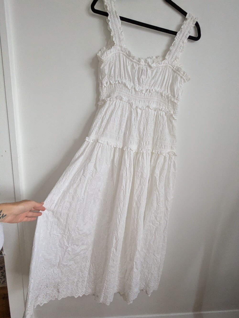 Gap X DOEN White Eyelet Midi Sundress M Smocked Square Neckline Milkmaid